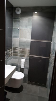 Pose WC suspendu dans un appartement à Marseille 13013