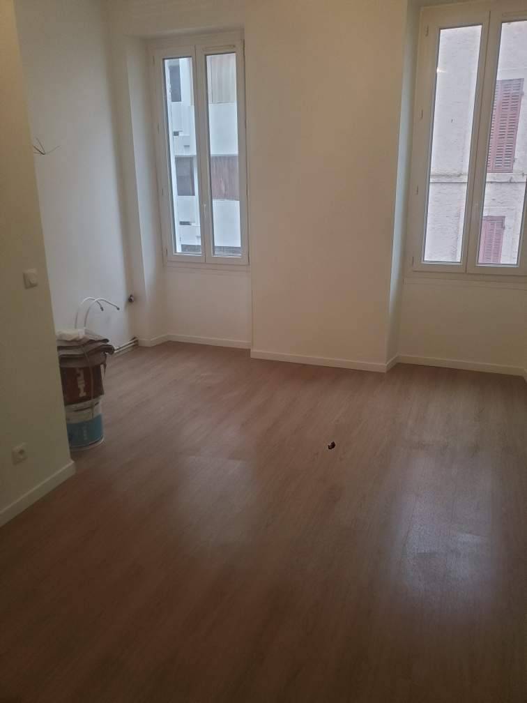Mise en peinture appartement pour le mise en location à Marseille 13005