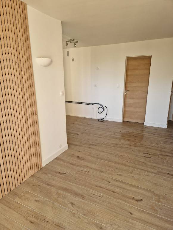 Mise en peinture murs et plafond de l'appartement à Aubagne 13400 