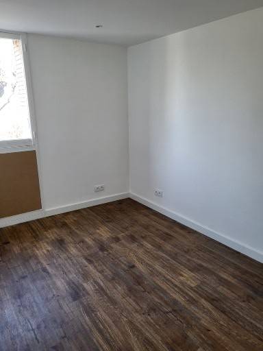 Pose parquet PVC convient aux pièces sèches comme humides dans un appartement à Marseille 13009