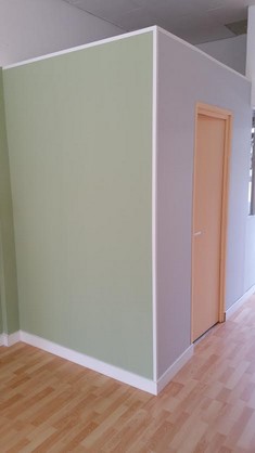 Mise en peinture des murs au choix du client dans bureau commercial sur Marseille 13009